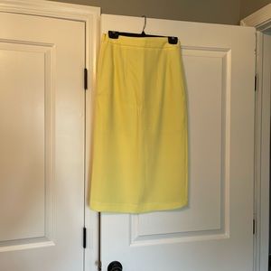 Express midi skirt size 4 new without tag